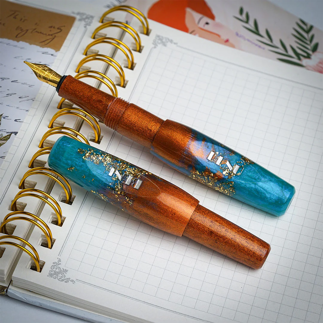Benu Pixie Pocket Fountain Pen Aurora Gold - Image 2
