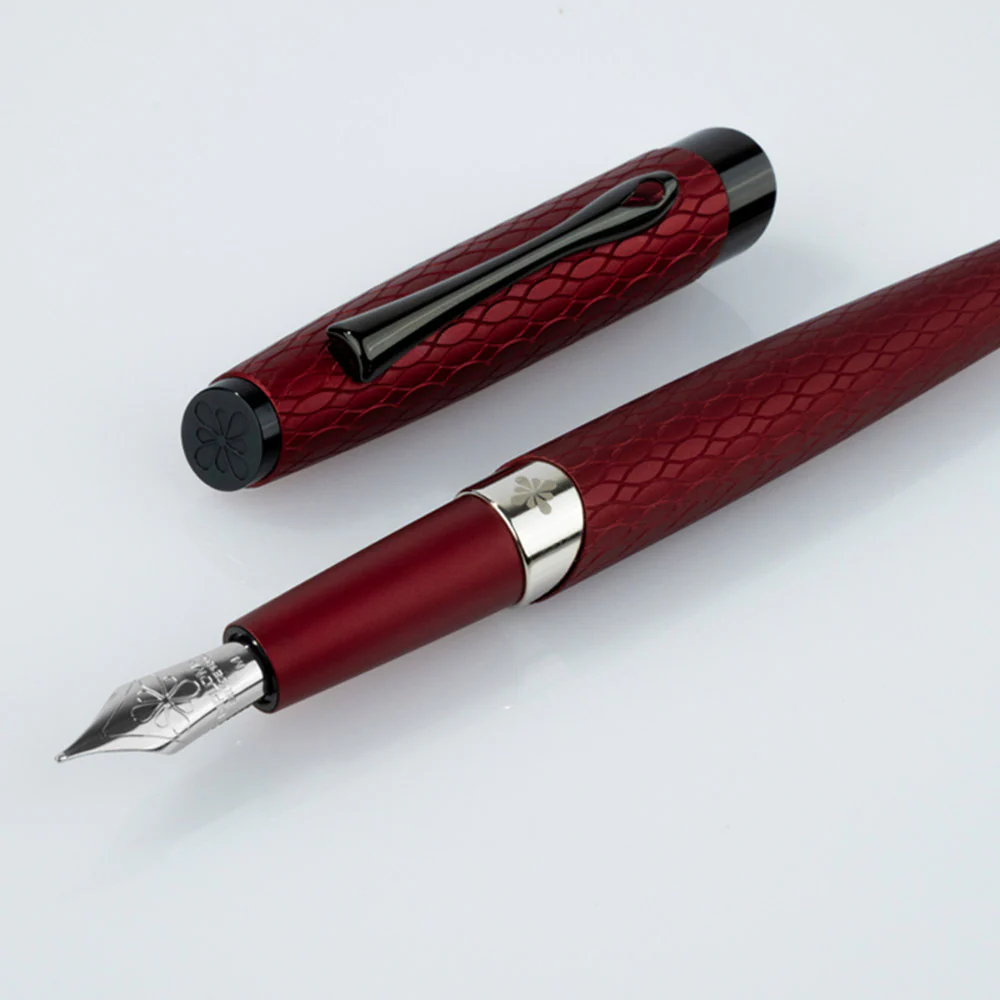 Diplomat Cobra Guilloche Fountain Pen Burgundy - Image 6