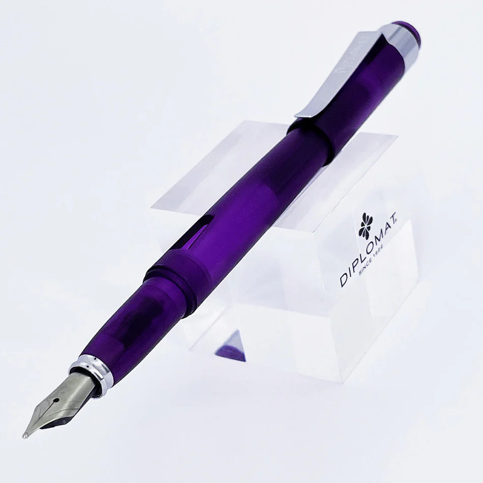 Diplomat Magnum Fountain Pen Demo Purple - Image 2