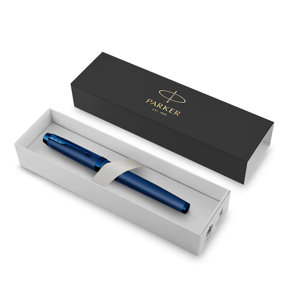 Parker IM Monochrome Blue Fountain Pen - Image 5