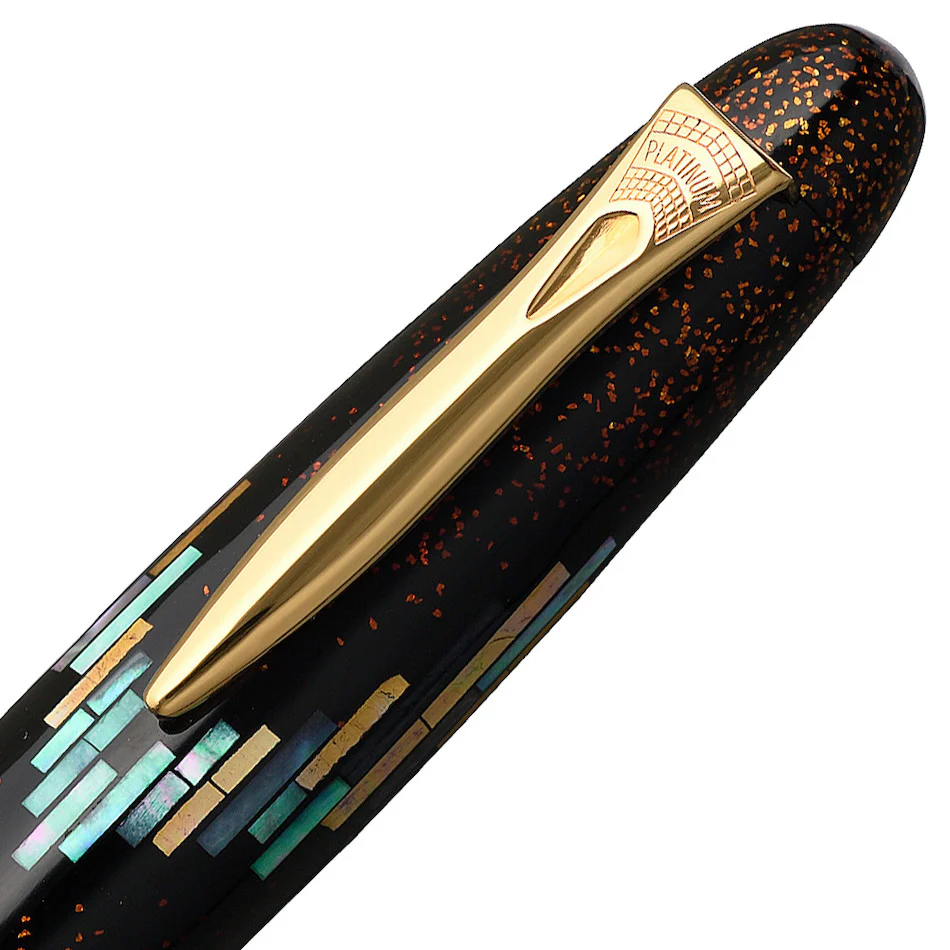 Platinum Izumo Hon-urushi Raden Maki-e Aurora Fountain Pen - Image 5