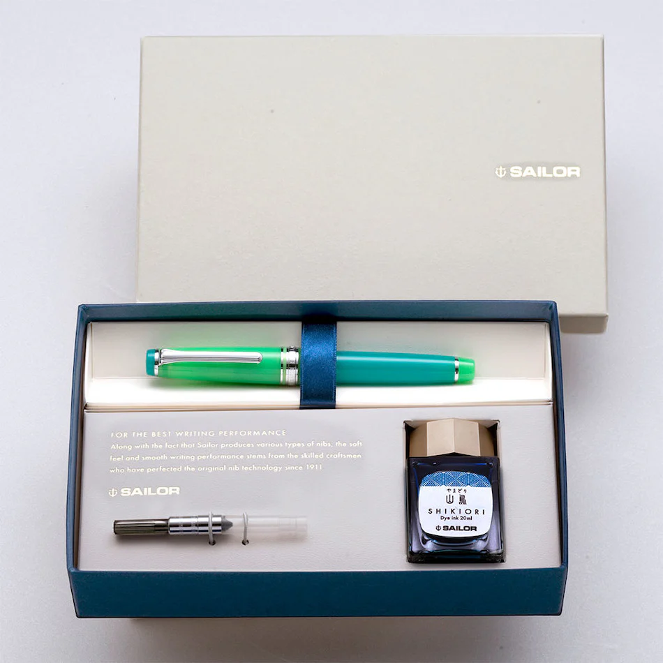 Sailor Professional Gear Slim Fountain Pen Aurora Borealis 14K Nib - Image 4