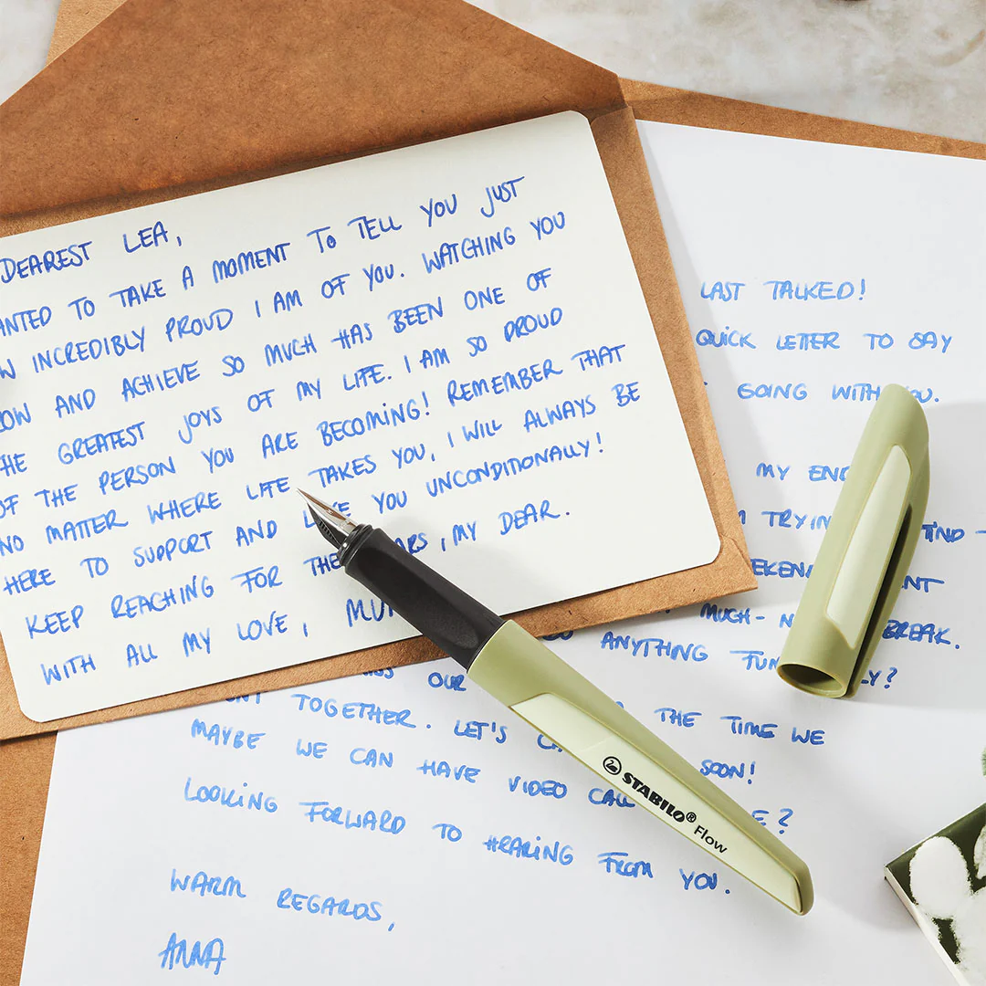 STABILO Flow Monochrome Fountain Pen - Image 4