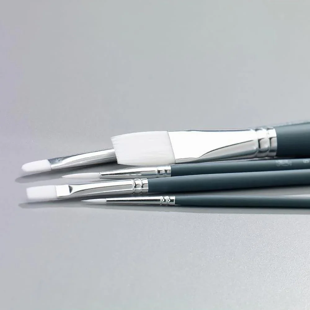 Winsor & Newton Foundation Watercolour Synthetic Brush 6 Pack - Image 2